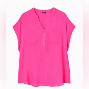 Torrid Size 2 Women's Hot Pink Zip Front Blouse
